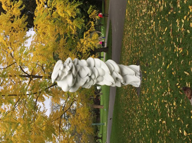 Contradiction, Tony Cragg, 2014, Sculpture Park Frieze Londres, Galería Thaddaeus Ropac, París, ©Ropac.net